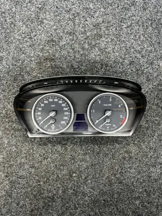 9177261 Щиток приборов (приборная панель) BMW 5 E60/E61 Арт e11752720, вид 1