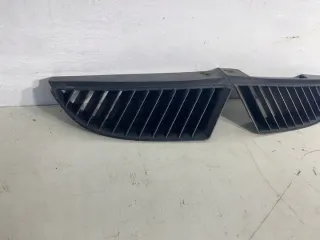 MN127773, MN127774, Решетка радиатора Mitsubishi Colt 6 Арт e11717796, вид 3