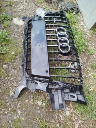 8R0853651B Решетка радиатора Audi Q5 1 Арт e11716987, вид 2