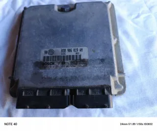 038906019AM Блок управления двигателем Volkswagen Bora Арт e11703783, вид 1
