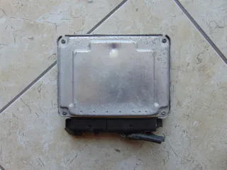 038906019HT 0281010947 Блок управления двигателем Skoda Fabia 1 Арт e11703150, вид 3