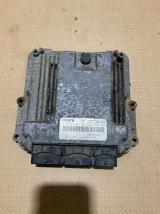 0281012057 8200560320 Блок управления двигателем Renault Espace 4 Арт e11702535, вид 1