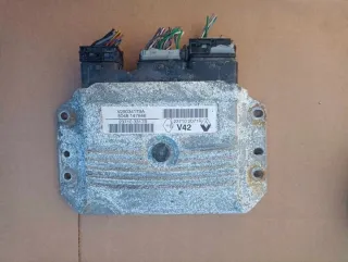  Блок управления двигателем Renault Clio 4 Арт e11702423, вид 1