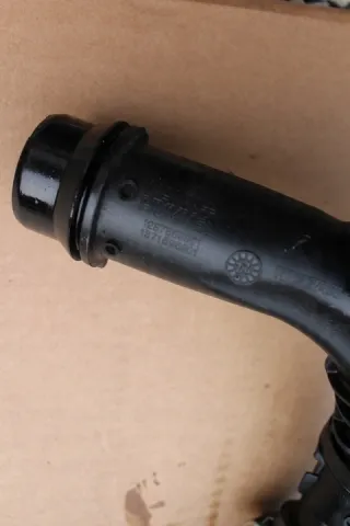 przewdk14dolotkierownics02A33 Гофра инжектора Nissan Micra K14 Арт e11700783, вид 3
