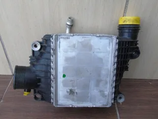GX73-6K775-AB [kamanFL0 Интеркулер Jaguar F-Pace Арт e11696042, вид 2