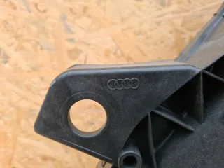 4M0805594C Передняя панель крепления облицовки (телевизор) Audi Q7 4M Арт e11692788, вид 4