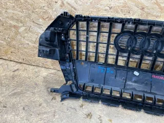 8U0853651H S2503R037 Решетка радиатора Audi Q3 1 Арт e11684609, вид 7