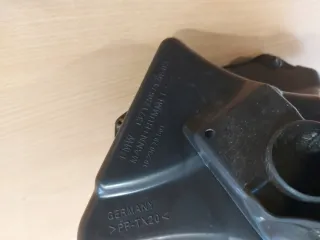 13717567174 Корпус воздушного фильтра BMW 1 E81/E82/E87/E88 Арт e11679881, вид 3
