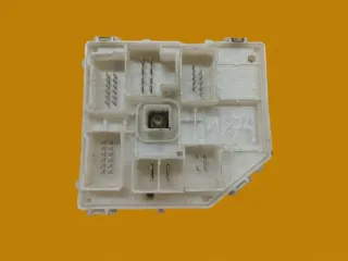 2000-2005 Блок предохранителей Toyota Rav 4 2 Арт e11672176, вид 4
