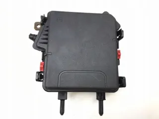 284b68372r Блок предохранителей Renault Megane 3 Арт e11671845, вид 4