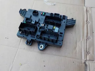 13302300 Блок предохранителей Opel Astra J Арт e11670779, вид 1
