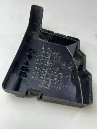 8v51-14A075-CA Блок предохранителей Ford Fiesta 5 Арт e11668786, вид 5