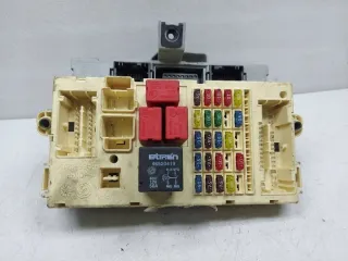 46797600 Блок предохранителей Fiat Stilo Арт e11668720, вид 2