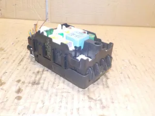 9665492680 9638182880 Блок предохранителей Citroen C4 2 Арт e11668310, вид 3