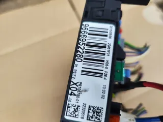 9566952280 Блок предохранителей Citroen C3 2 Арт e11668238, вид 2