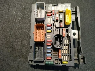 9661281580 Блок предохранителей Citroen Berlingo 2  Арт e11668161, вид 4