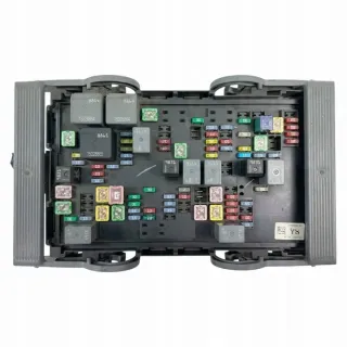 8GM755A1 Блок предохранителей Chevrolet Suburban Арт e11668139, вид 1