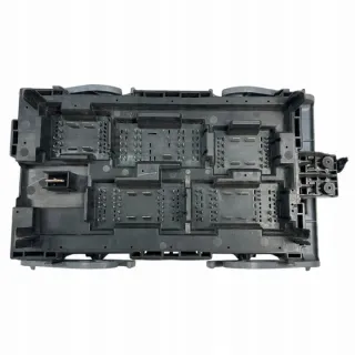 8GM755A1 Блок предохранителей Chevrolet Suburban Арт e11668139, вид 3