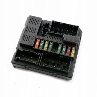 7560626 Блок предохранителей BMW X3 E83 Арт e11668022, вид 4