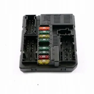 7560626 Блок предохранителей BMW X3 E83 Арт e11668022, вид 6