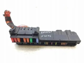 6957330 Блок предохранителей BMW 5 E60/E61 Арт e11667903, вид 1