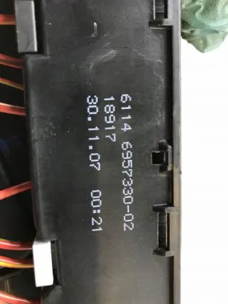 6957330 Блок предохранителей BMW 5 E60/E61 Арт e11667903, вид 5