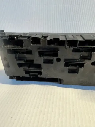 9210861 Блок предохранителей BMW 5 F10/F11/GT F07 Арт e11667868, вид 5