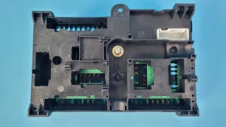6837092 6992956 Блок предохранителей BMW 5 G30/G31 Арт e11667844, вид 4