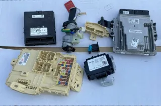 39199-2U000 Блок управления двигателем Kia Ceed 3 Арт e11630412, вид 4