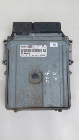 9X2Q-12A650-P Блок управления двигателем Jaguar XF 250 Арт e11630344, вид 1