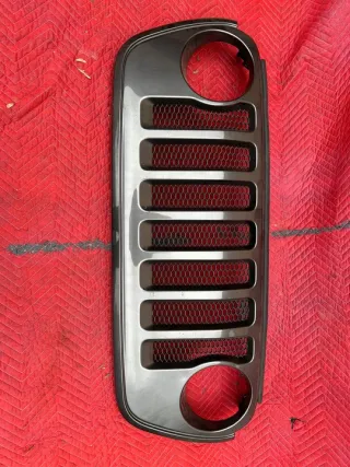 2018-2025 6BY75TRMAC Решетка радиатора Jeep Wrangler JK restailing Арт e11628415, вид 2