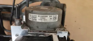 9814482680 Блок ABS Citroen C3 2 Арт e11595890, вид 3