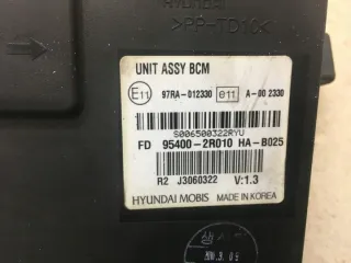 95400-2L105 Блок предохранителей Hyundai i30 FD Арт e11588371, вид 3