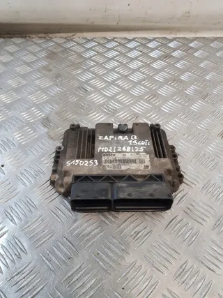 55205621 0281013593 Блок управления двигателем Opel Zafira B Арт e11585045, вид 1