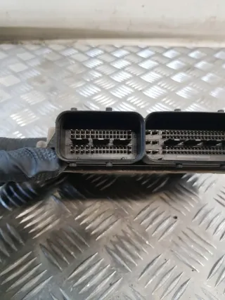 55205621 0281013593 Блок управления двигателем Opel Zafira B Арт e11585045, вид 5
