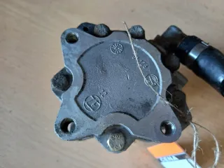 8D0145156K Насос гидроусилителя руля Volkswagen Passat B5 Арт e11576040, вид 2