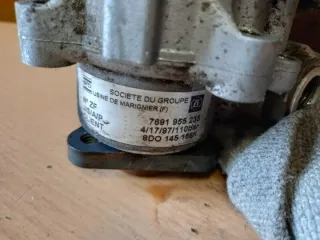 8D0145156K Насос гидроусилителя руля Volkswagen Passat B5 Арт e11576040, вид 3