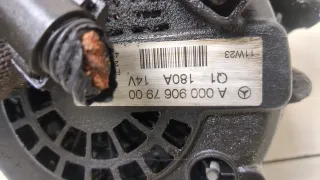 A0009067900 Генератор Mercedes C W204 Арт 20392419, вид 3