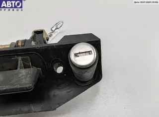 701829239E Ручка крышки (двери) багажника Volkswagen Transporter T4 Арт 55011460, вид 2