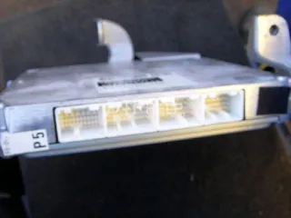 8966147120 Блок управления двигателем Toyota Prius 2 Арт AM7844343, вид 3