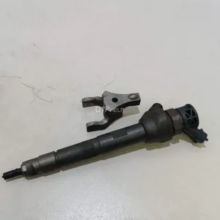 LR073710 Форсунка дизельная электрическая Land Rover Range Rover 4 Арт AM23492652, вид 1