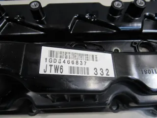 1120111081 Крышка головки блока (клапанная) Toyota Land Cruiser 200 Арт AM81000661, вид 4
