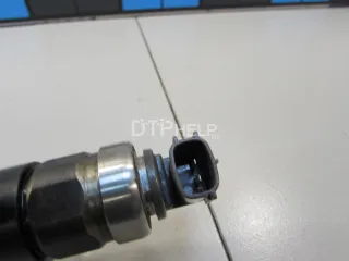2367039365 Форсунка дизельная электрическая Toyota Land Cruiser 200 Арт AM81030506, вид 3