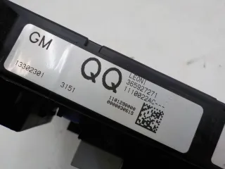 13302301 Блок предохранителей (багажник) Opel Astra J Арт BIT779082, вид 2