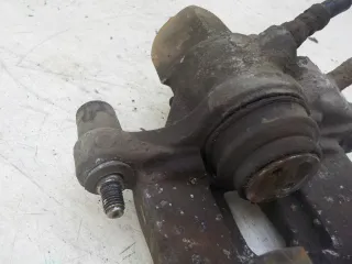 BPYK2671XC Суппорт тормозной задний левый Mazda 3 BK Арт BIT769999, вид 5