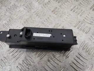 A6395451413 Кнопка стеклоподъемника переднего правого Mercedes Vito W639 Арт 108323, вид 3