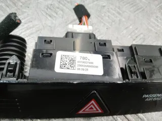 93700D7800 Кнопка аварийной сигнализации Hyundai Tucson 3 Арт 104894, вид 3