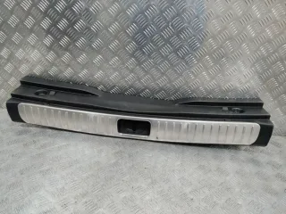 85770D9500 Накладка внутренняя на заднюю панель кузова Kia Sportage 4 Арт 101816, вид 1