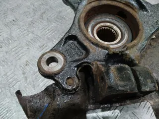 AY1C3K170BA кулак поворотный правый Ford Fiesta 6 Арт 101585, вид 3
