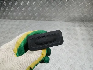 8200076256 Кнопка открытия багажника Renault Clio 3 Арт 95791, вид 3